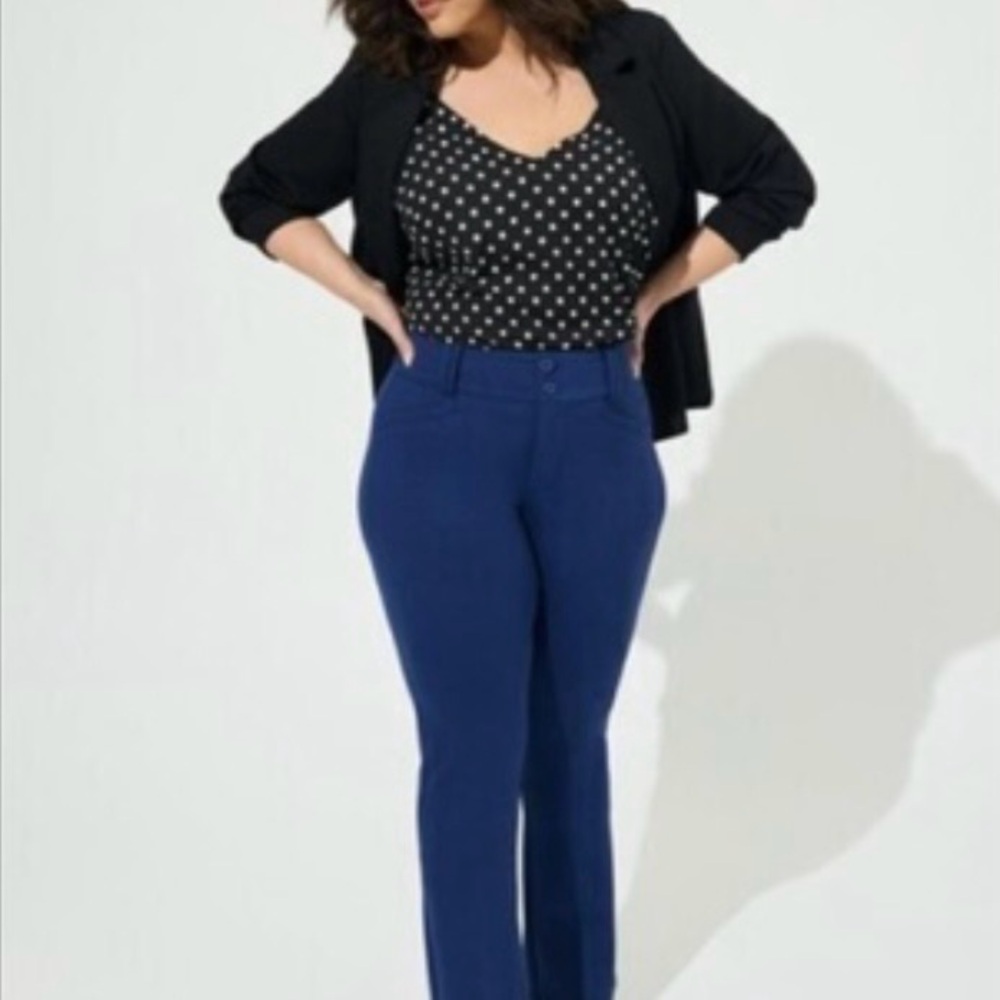 Torrid Trouser Bootcut Ponte Pant; 18W Short